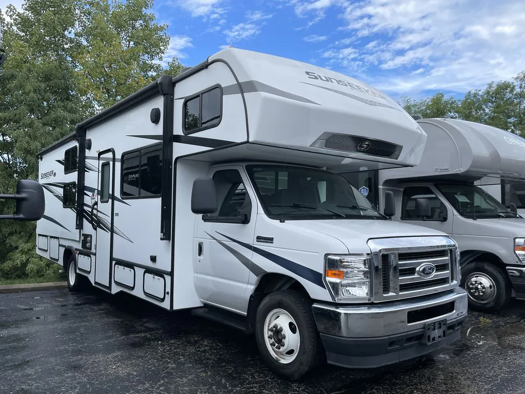 2023 Forest River Sunseeker LE 3250DSLE