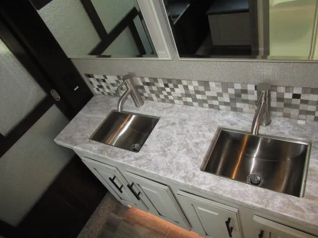 2020 Jayco North Point 387FBTS, Photos photo 41