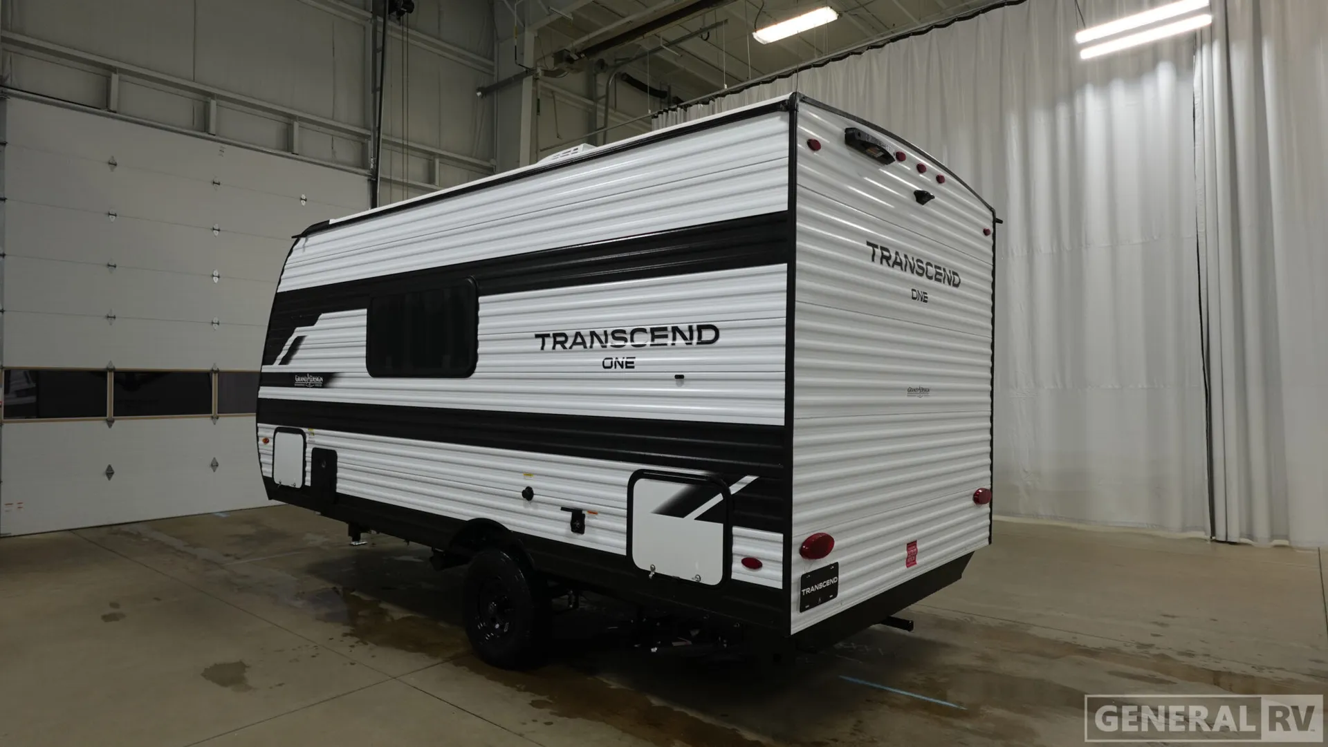 2026 Grand Design Transcend One 151BH - Photo 4