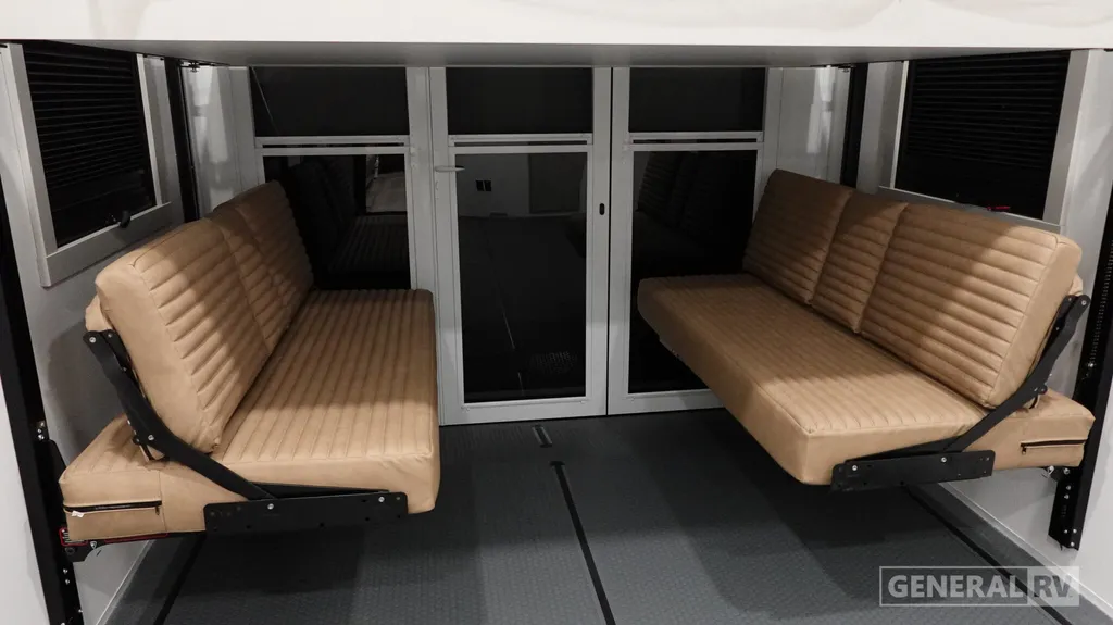 2026 Brinkley Model G 4000, Photos photo 35