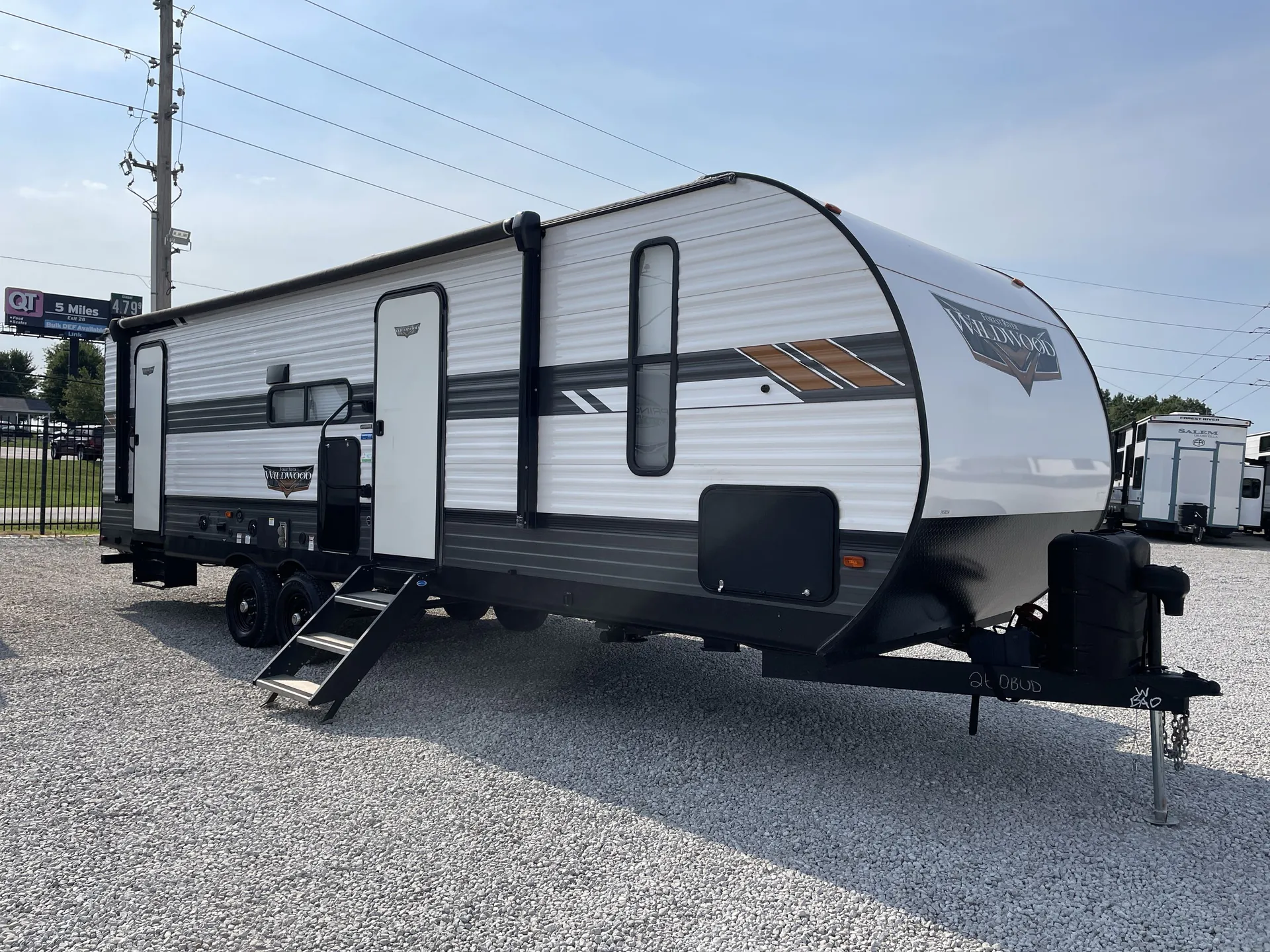 2022 Forest River Wildwood 26DBUD dealer photo 1 from Camping World
