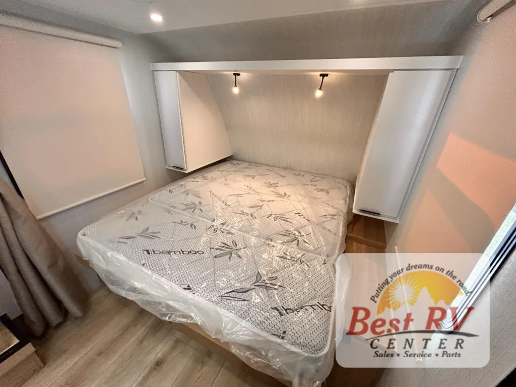2027 Winnebago Micro Minnie 2108DS, Photos photo 47