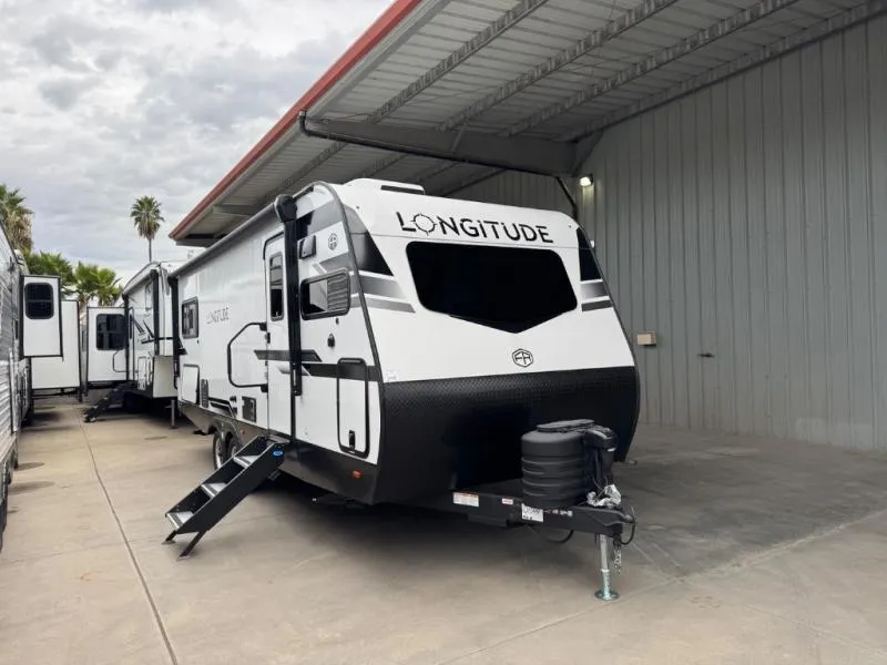 2026 East to West Longitude 230FK - Photo 2