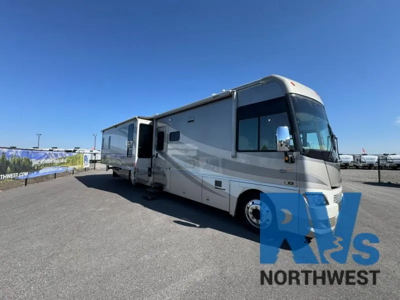 2007 Winnebago Adventurer 38T - Main photo