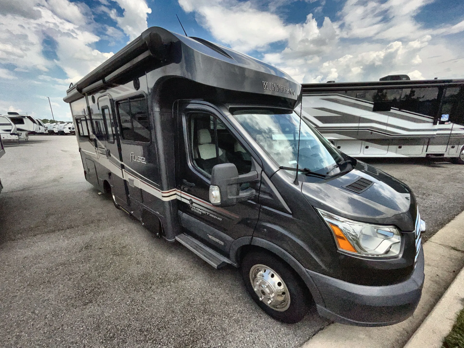 2017 Winnebago Fuse 23A - Main photo