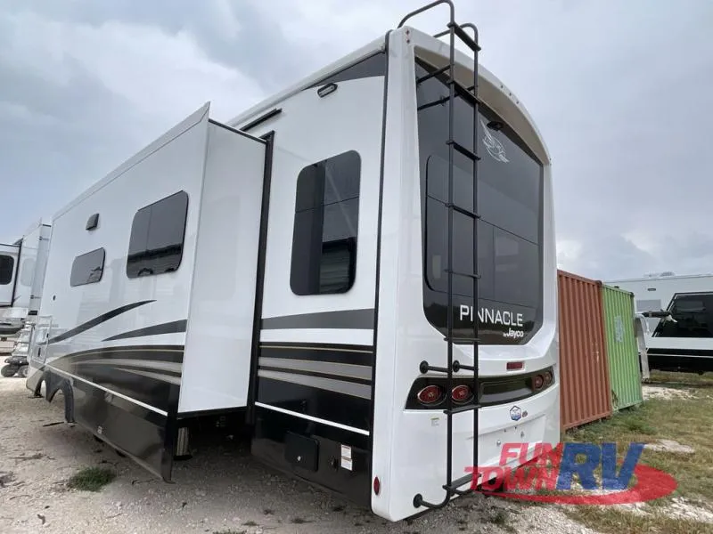 2026 Jayco Pinnacle 38SSWS - Photo 4