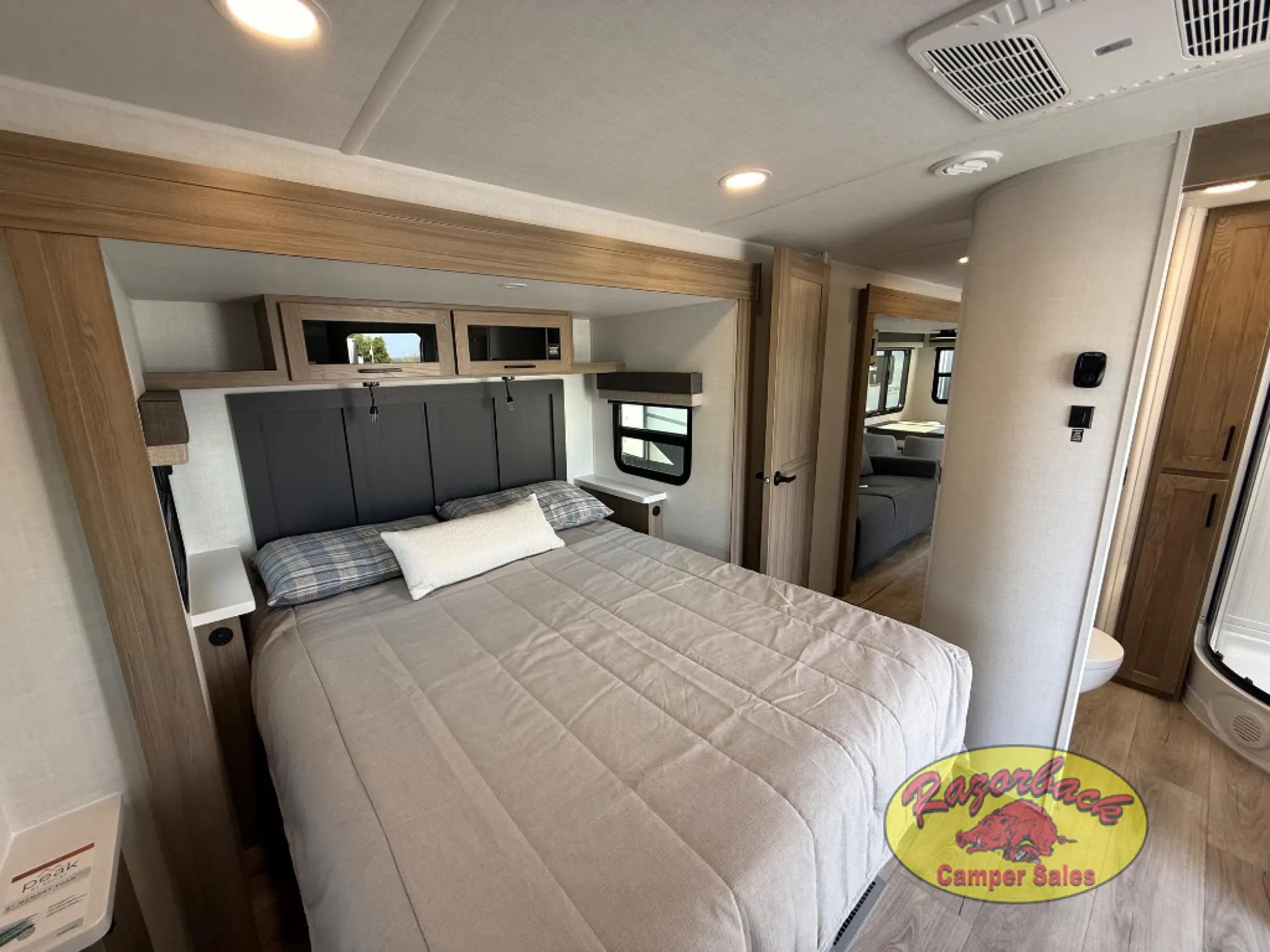 2027 Forest River Rockwood Ultra Lite 2608BS — Photo 6
