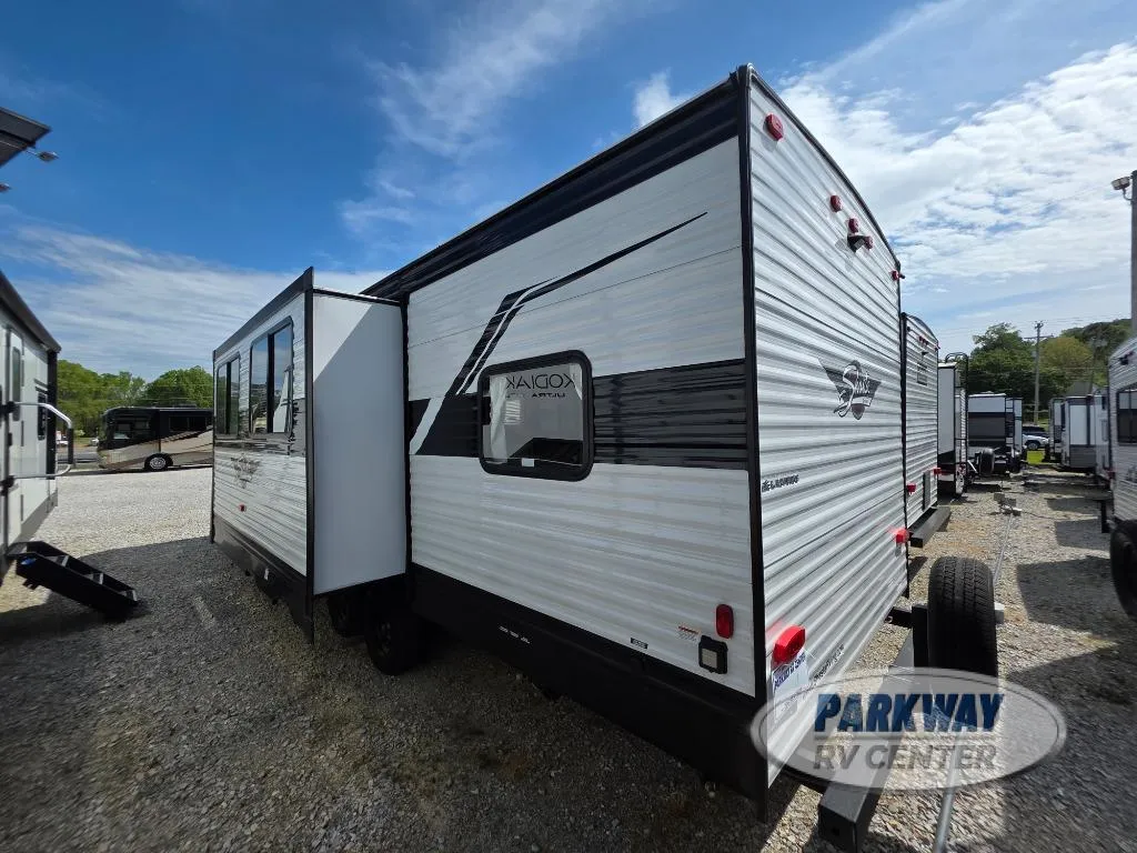 2023 Shasta RVs i-5 Edition 526DB - Photo 4