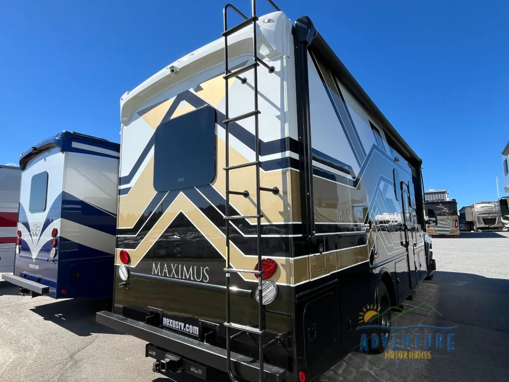 2027 Nexus Maximus 32MX, Photos photo 4