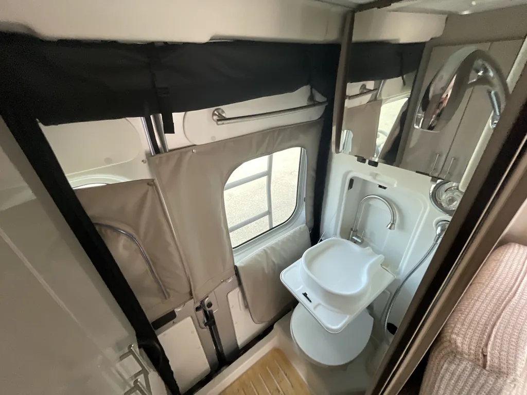 2022 Winnebago Travato 59KL, Photos photo 18