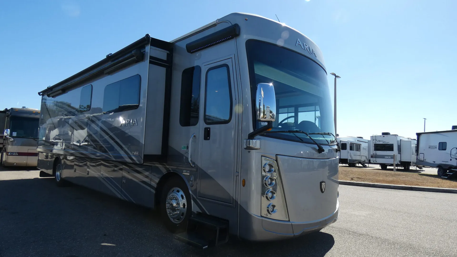 2024 Thor Motor Coach Aria 3901 - Photo 2
