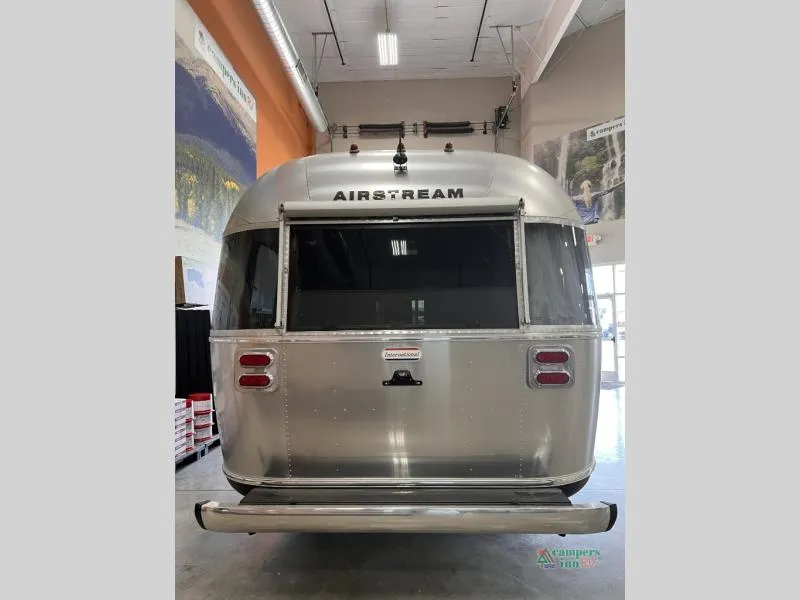 2025 Airstream International 27FB - Photo 4