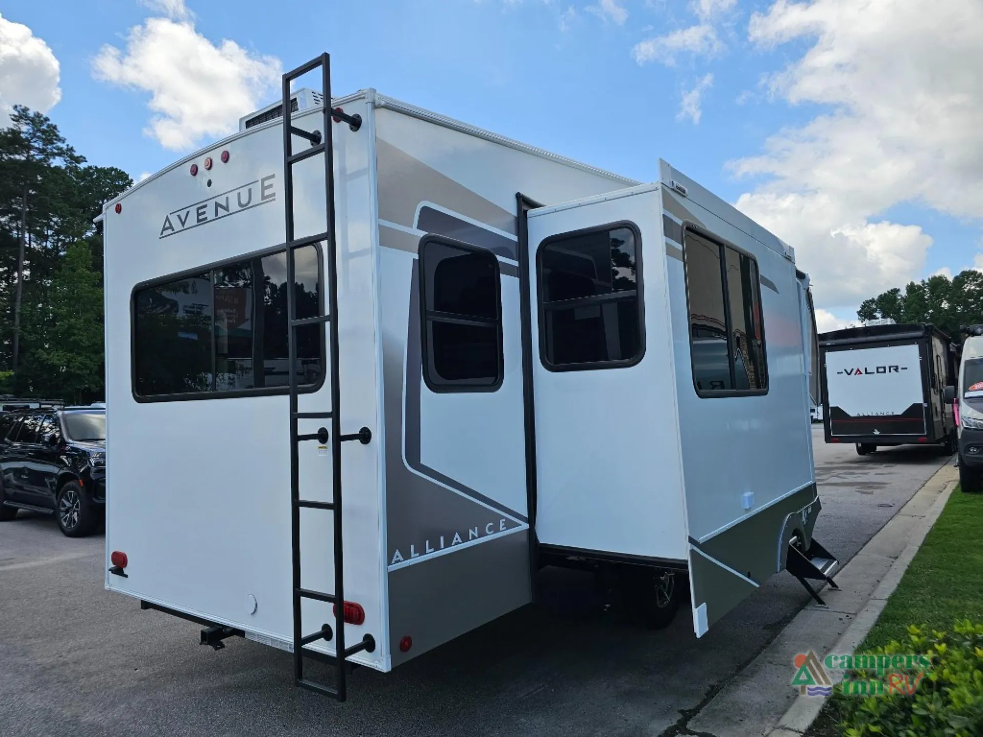 2026 Alliance RV Avenue All-Access 25RL - Photo 4