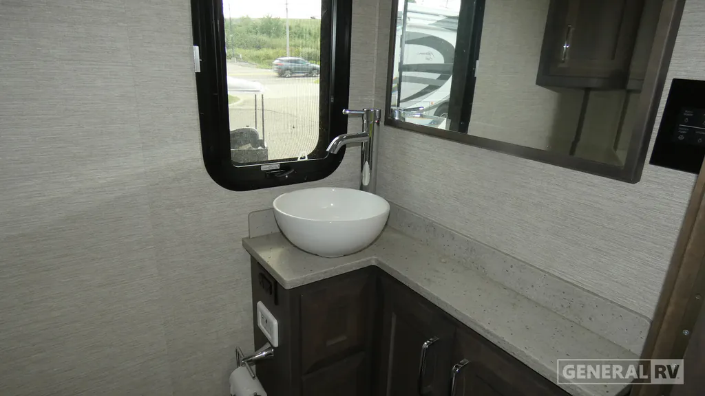 2024 Tiffin Wayfarer 25 RLW, Photos photo 23