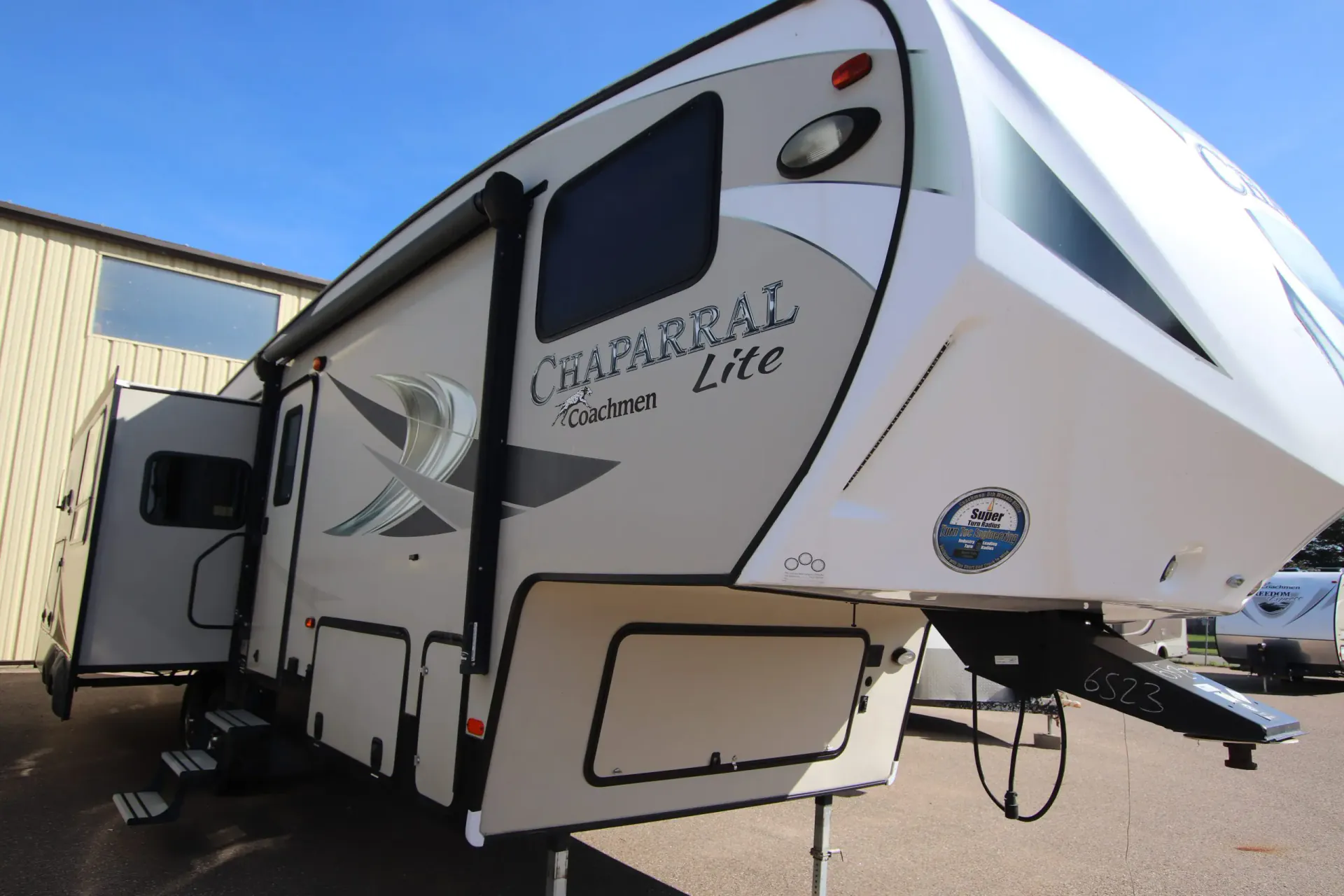 2017 Coachmen Chaparral Lite 29 RLS - Photo 2