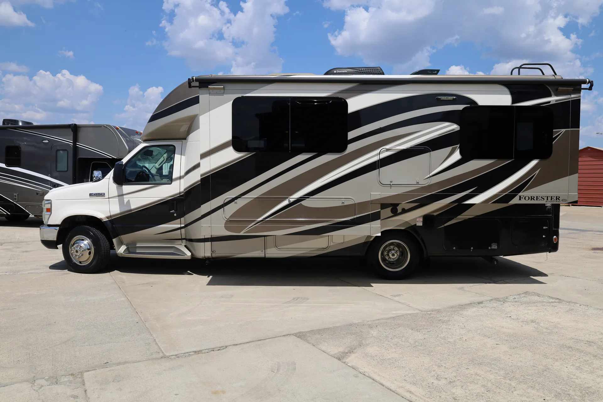 2016 Forest River Forester 2431S - Photo 4