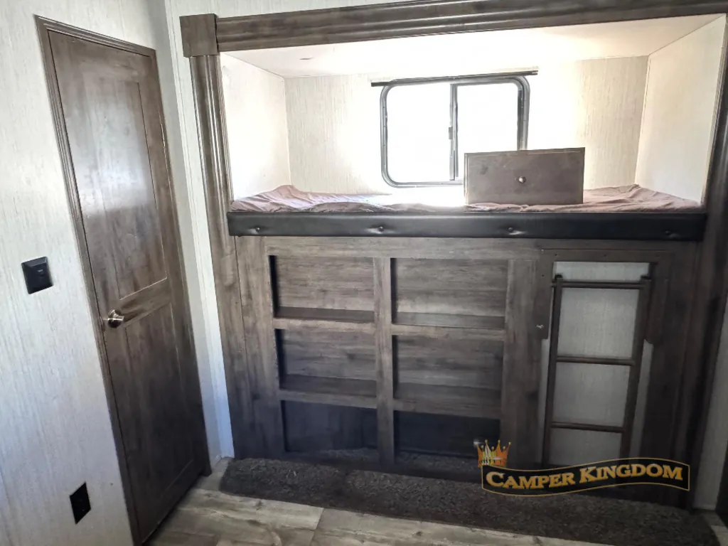 2020 Forest River Sandpiper 384QBOK, Photos photo 31