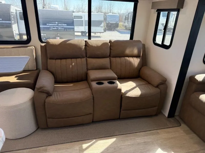 2026 Palomino Puma Tracks 3380RLBTS - Photo 4