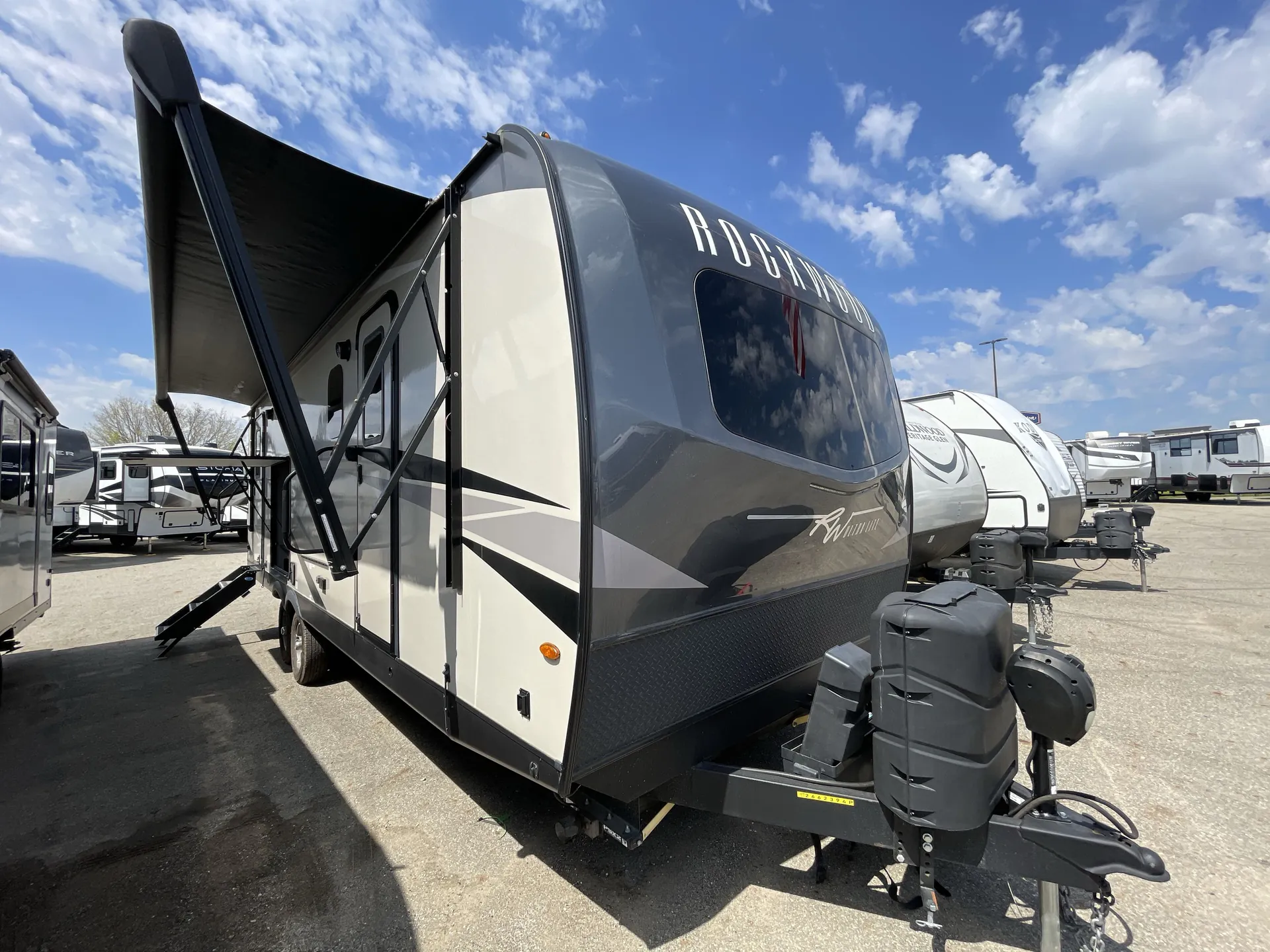 2023 Forest River Rockwood Ultra Lite 2614BS - Photo 2