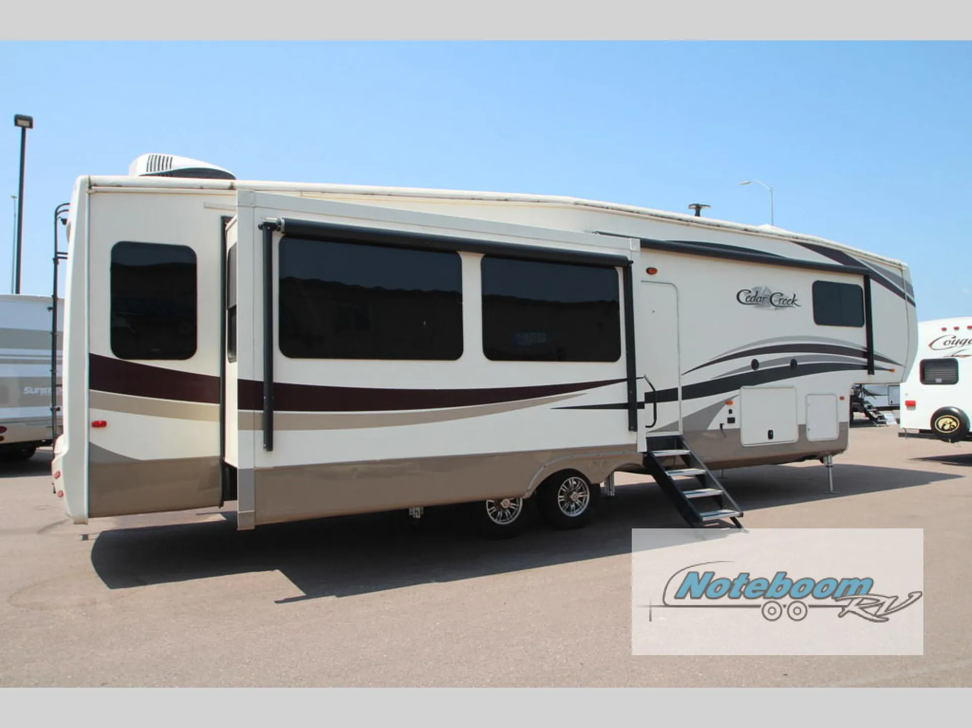 2018 Forest River Cedar Creek Hathaway Edition 36CK2 — Photo 7