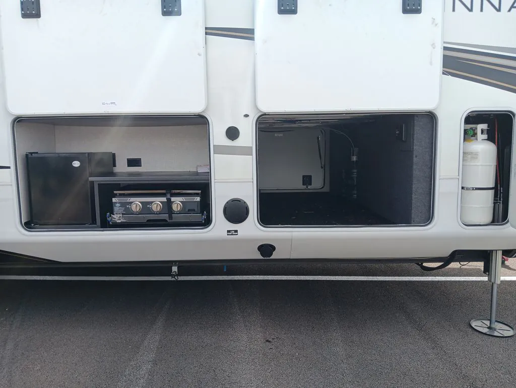 2024 Jayco Pinnacle 37MDQS - Photo 4