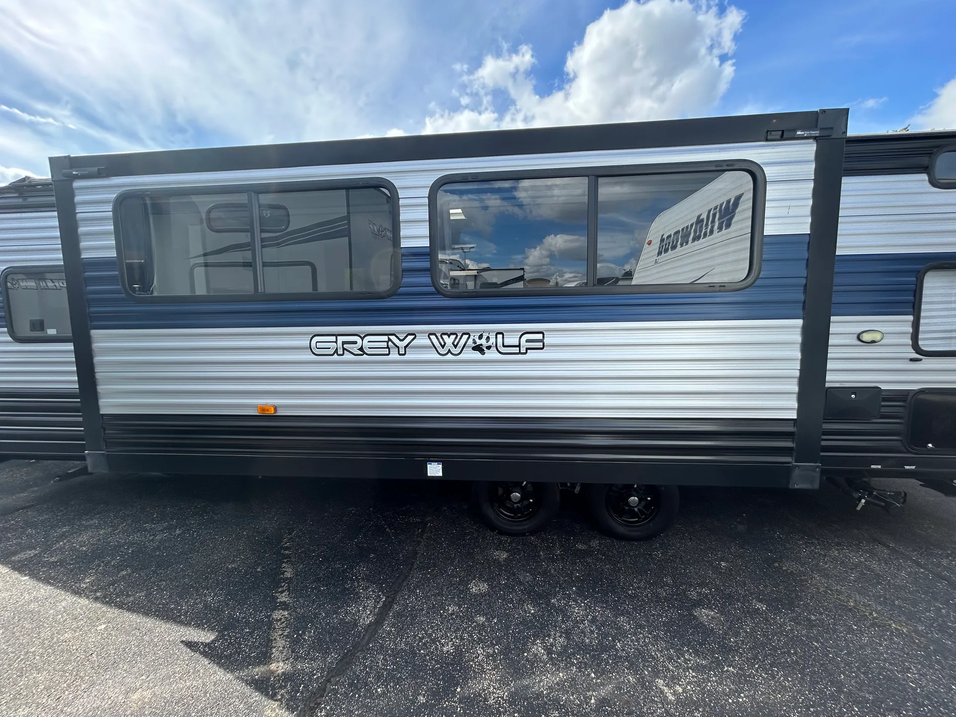 2022 Forest River Cherokee Grey Wolf 26DBH — Photo 5