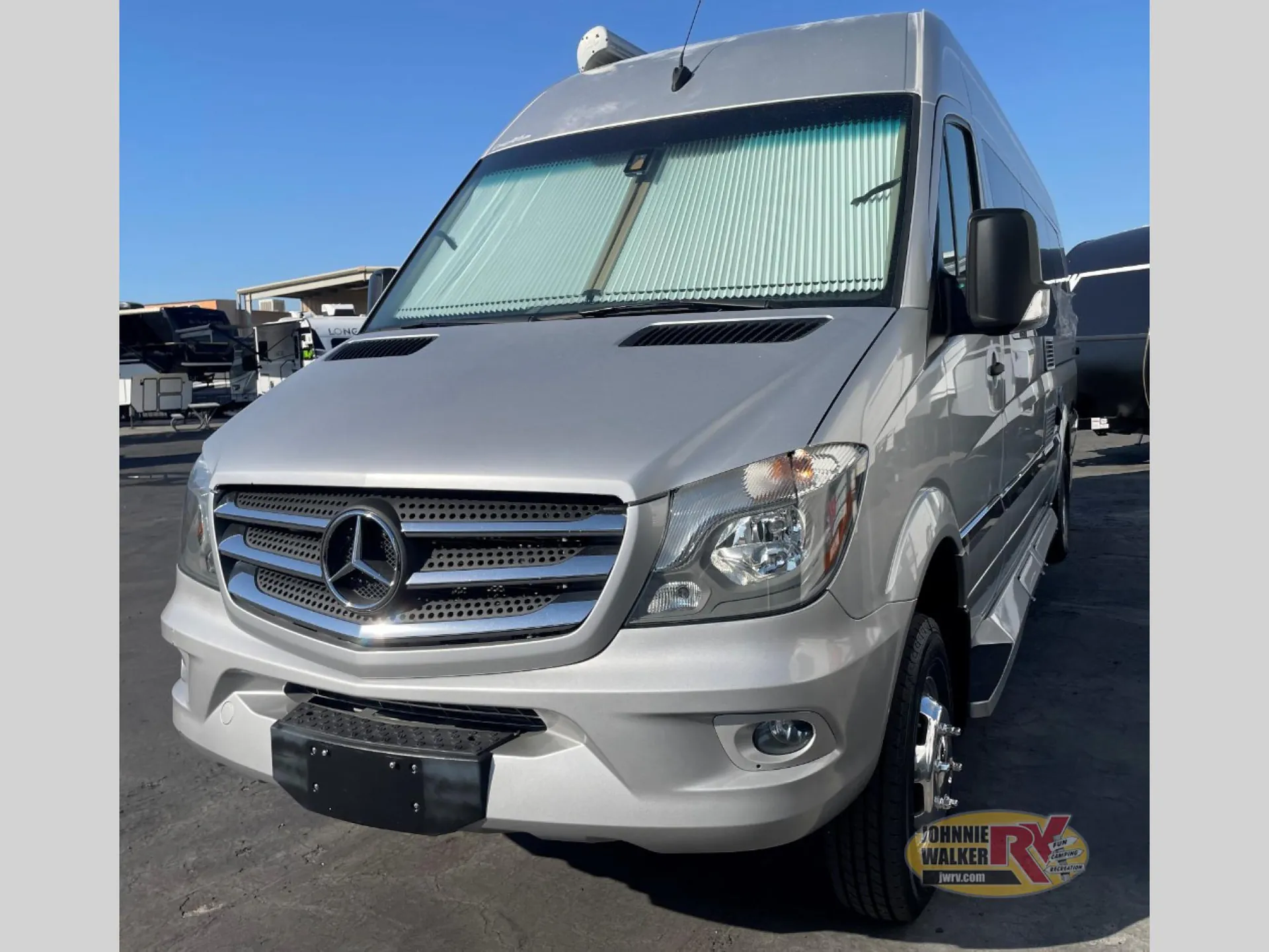 2017 Winnebago Era 70X - Photo 3