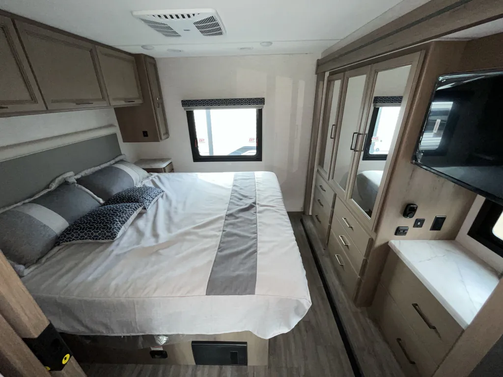 2026 Thor Motor Coach Freedom Traveler A29, Photos photo 25