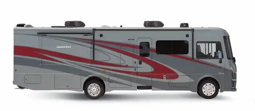Winnebago Sunstar 29V exterior
