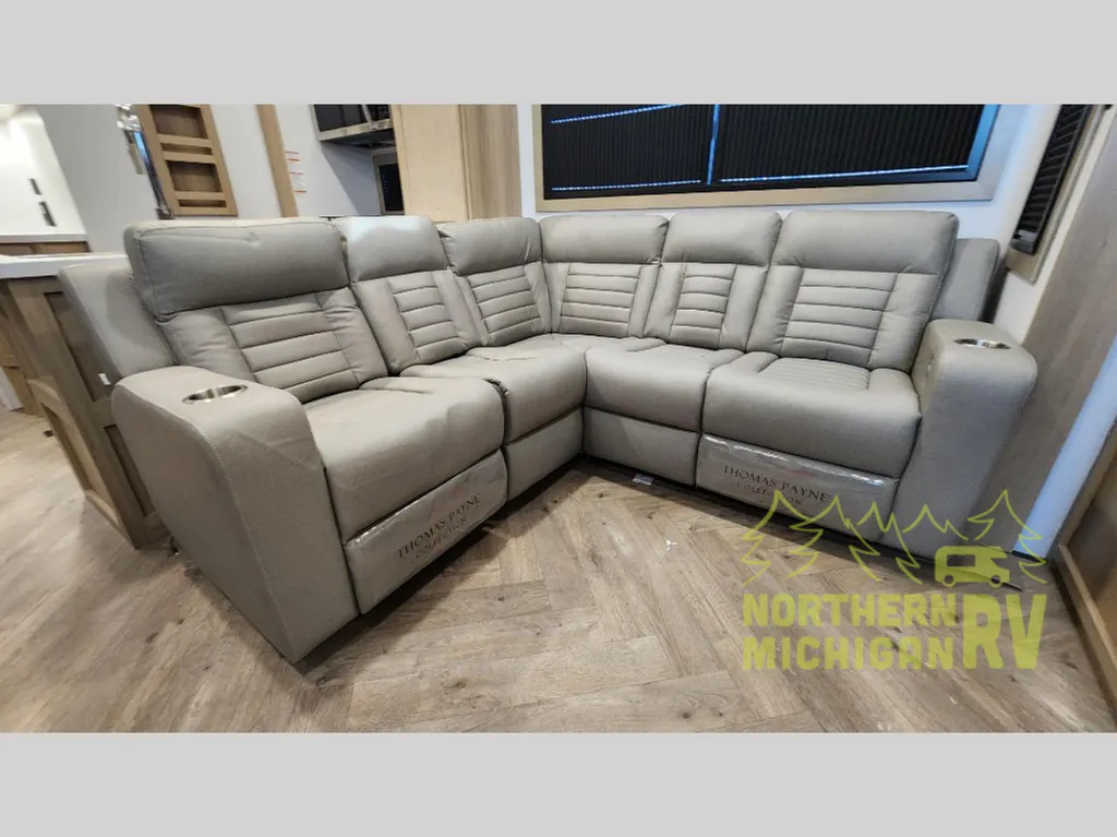 2026 Keystone Raptor 433, Photos photo 10