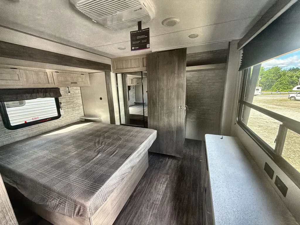 2026 Forest River Aurora 34BHTS 2 QUEEN BEDS, Photos photo 10