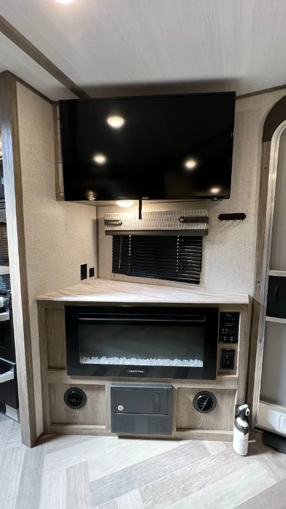 2020 Forest River RV Salem Hemisphere Hyper-Lyte 24RLHL, Photos photo 14