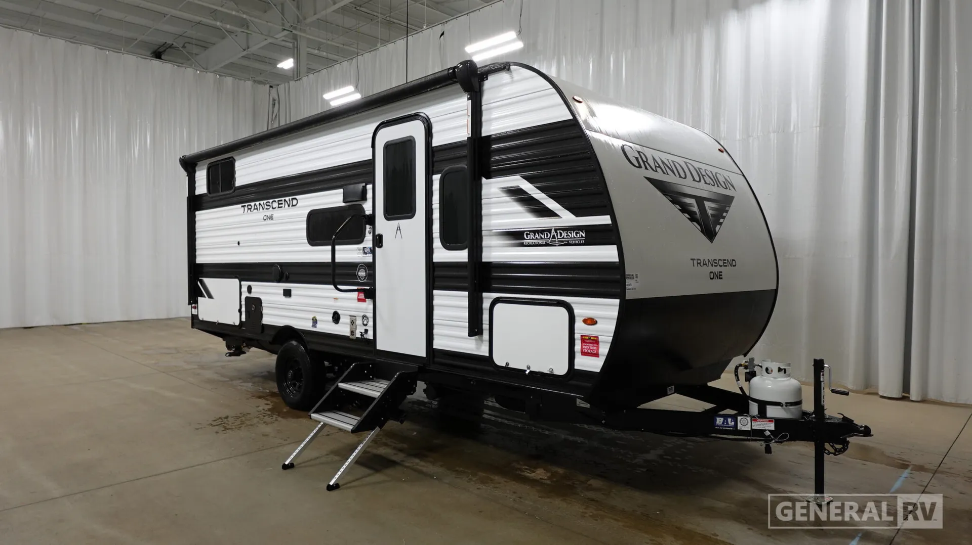 2026 Grand Design Transcend One 161BH - Photo 2