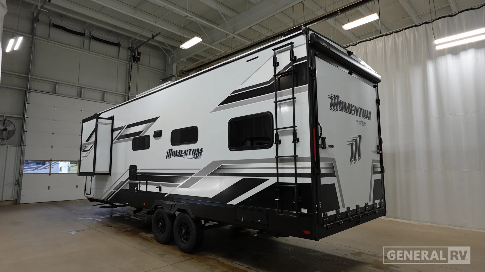 2026 Grand Design Momentum G-Class 27G - Photo 4