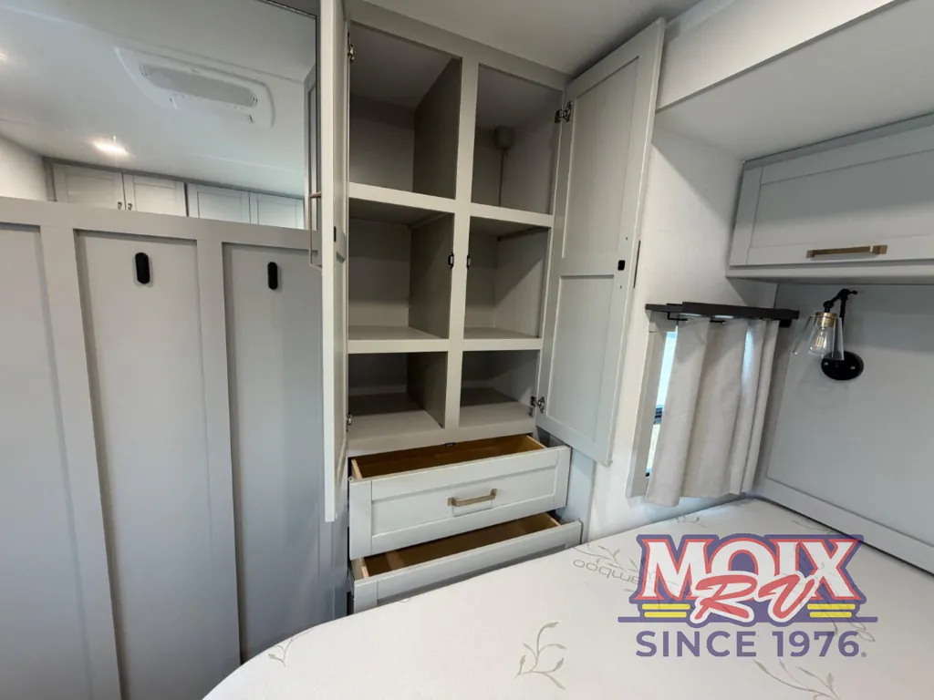 2026 Brinkley Model Z AIR 310, Photos photo 44