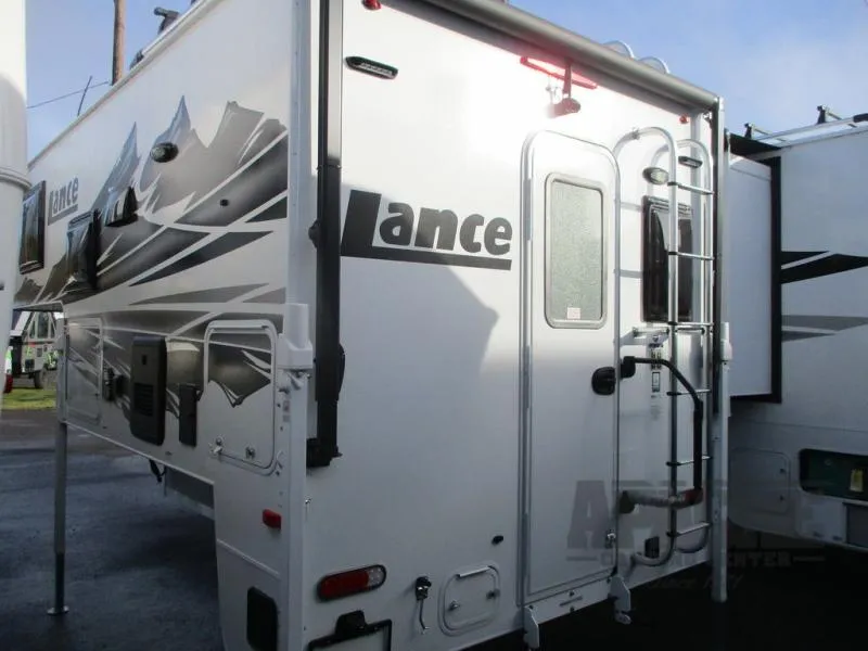 2026 Lance Lance Truck Campers New    850 - Photo 3