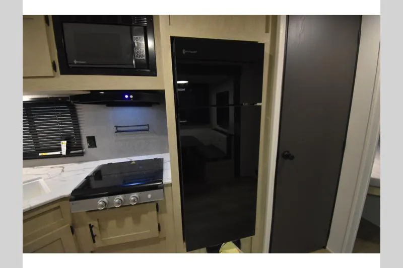 2026 Shasta RVs i-5 Edition 527BHS, Photos photo 13