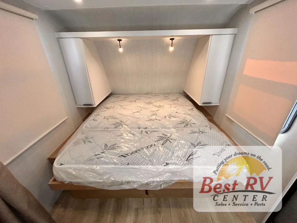 2027 Winnebago Micro Minnie 2108DS, Photos photo 46