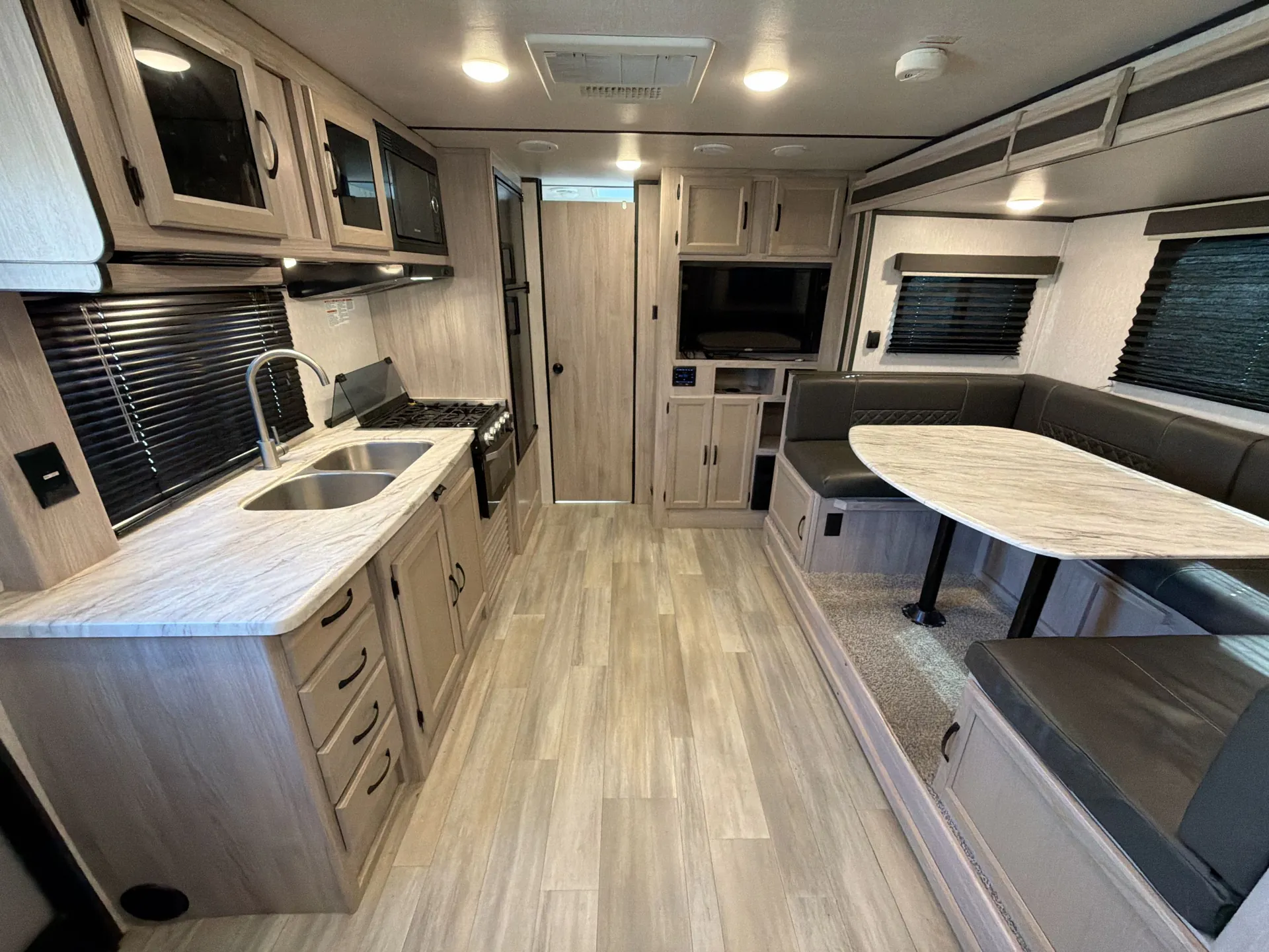 2021 Coachmen Spirit XTR 2145RBX — living area main