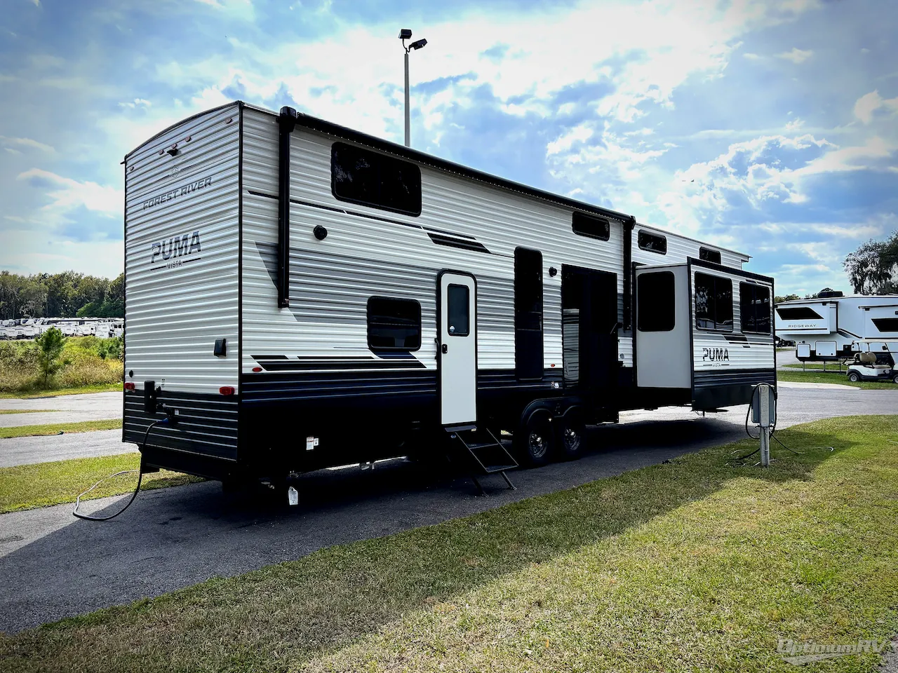 2027 Forest River Puma Vista 402LFT - Photo 3