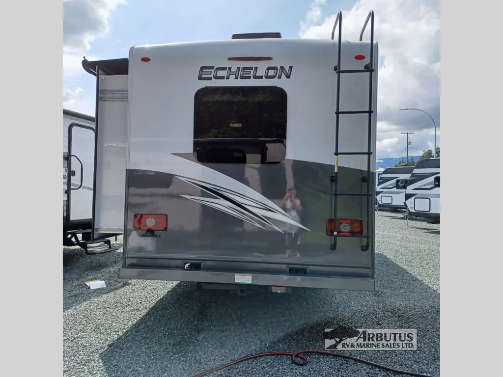 2024 Thor Motor Coach Echelon LF31, Photos photo 4