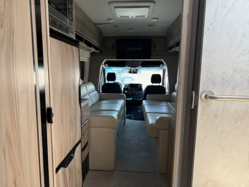 2025 Chinook RV Summit DS, Photos photo 13