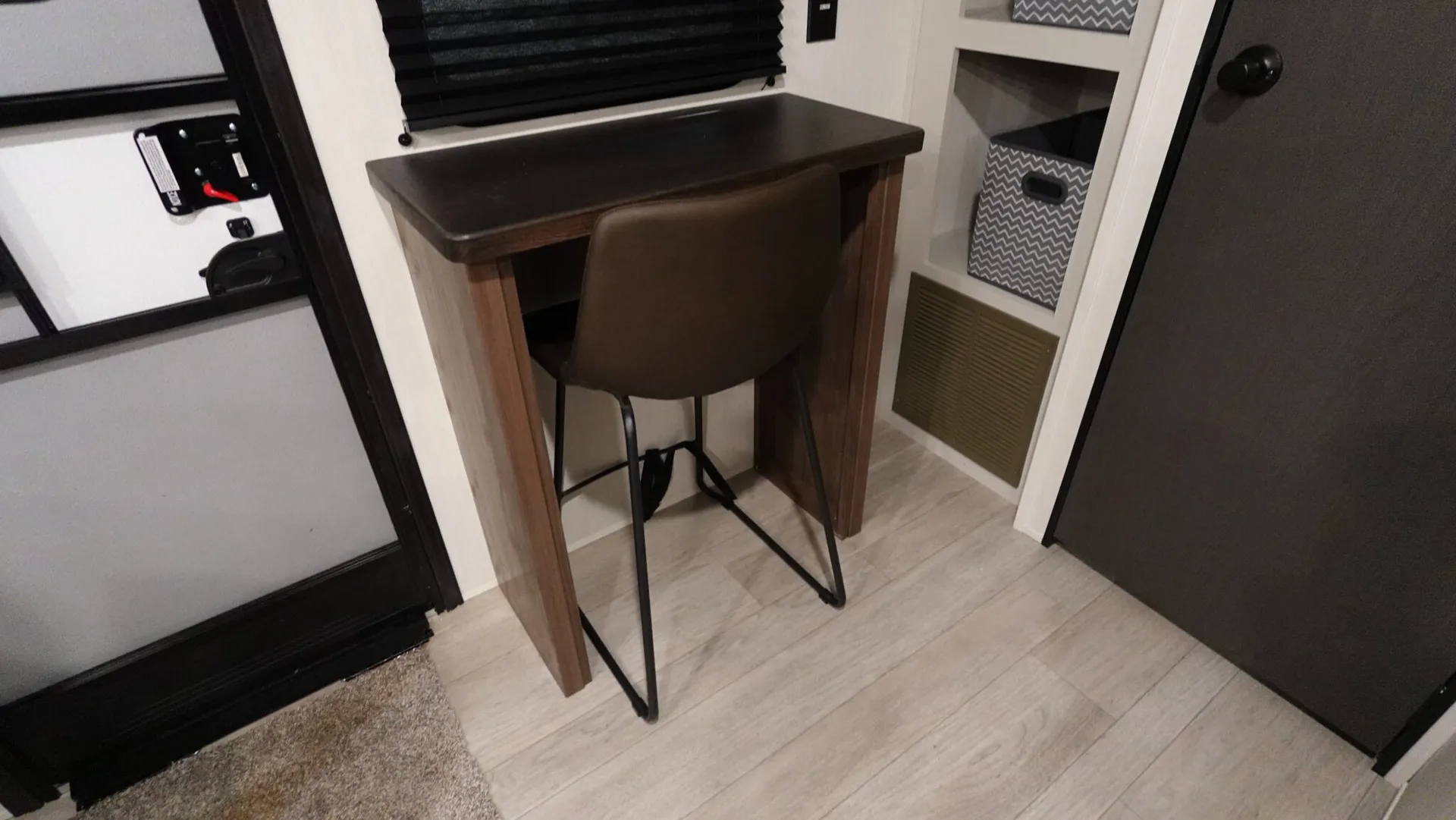 2026 Winnebago Micro Minnie 2108DS - Photo 3