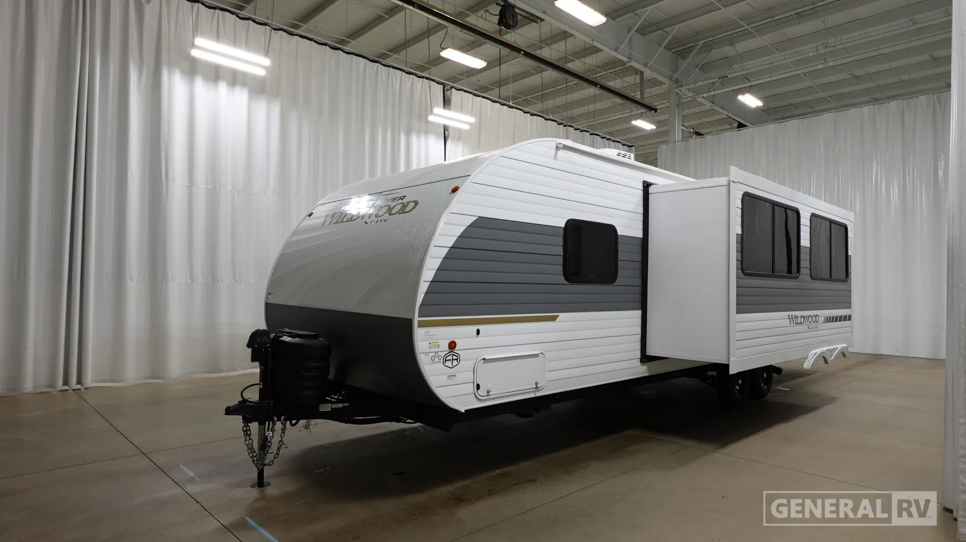 2027 Forest River Wildwood X-Lite 273QBXL — Photo 5