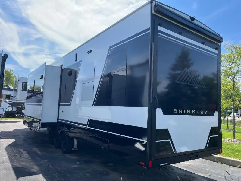 2026 Brinkley Model G 3970 - Photo 4