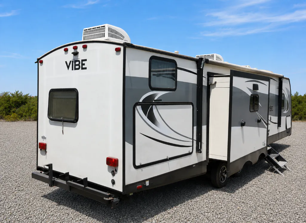 2018 Forest River RV Vibe 313BHS, Photos photo 3