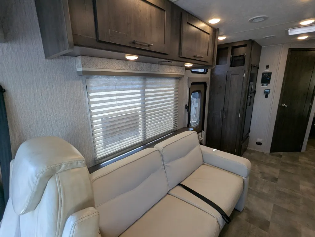 2023 Coachmen Pursuit 31BH, Photos photo 13