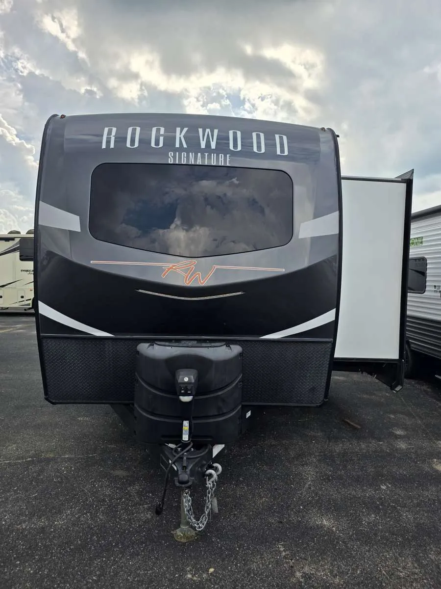 2021 Forest River Rockwood Signature 8263MBR - Photo 3