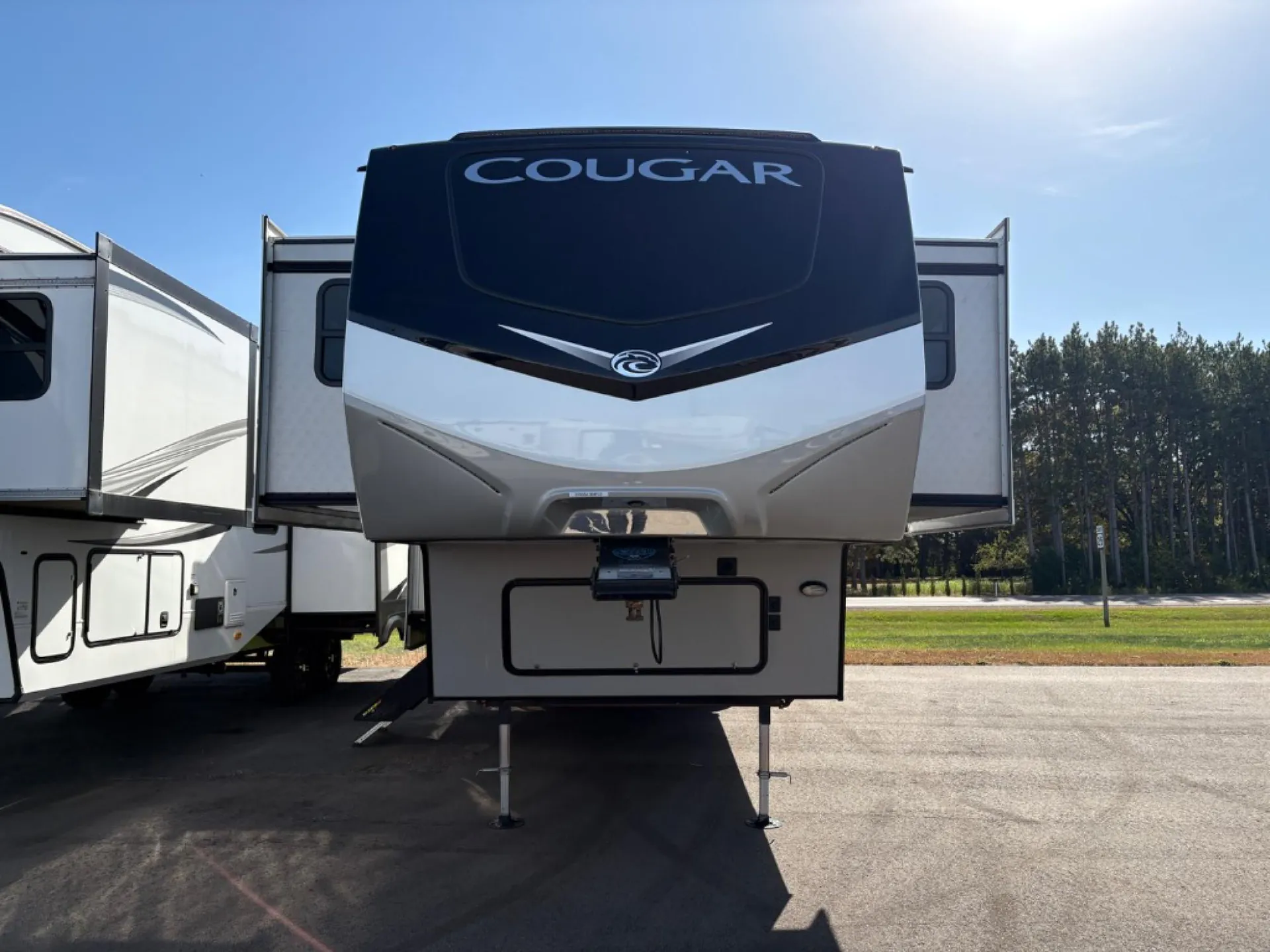 2022 Keystone Cougar 354FLS - Photo 3
