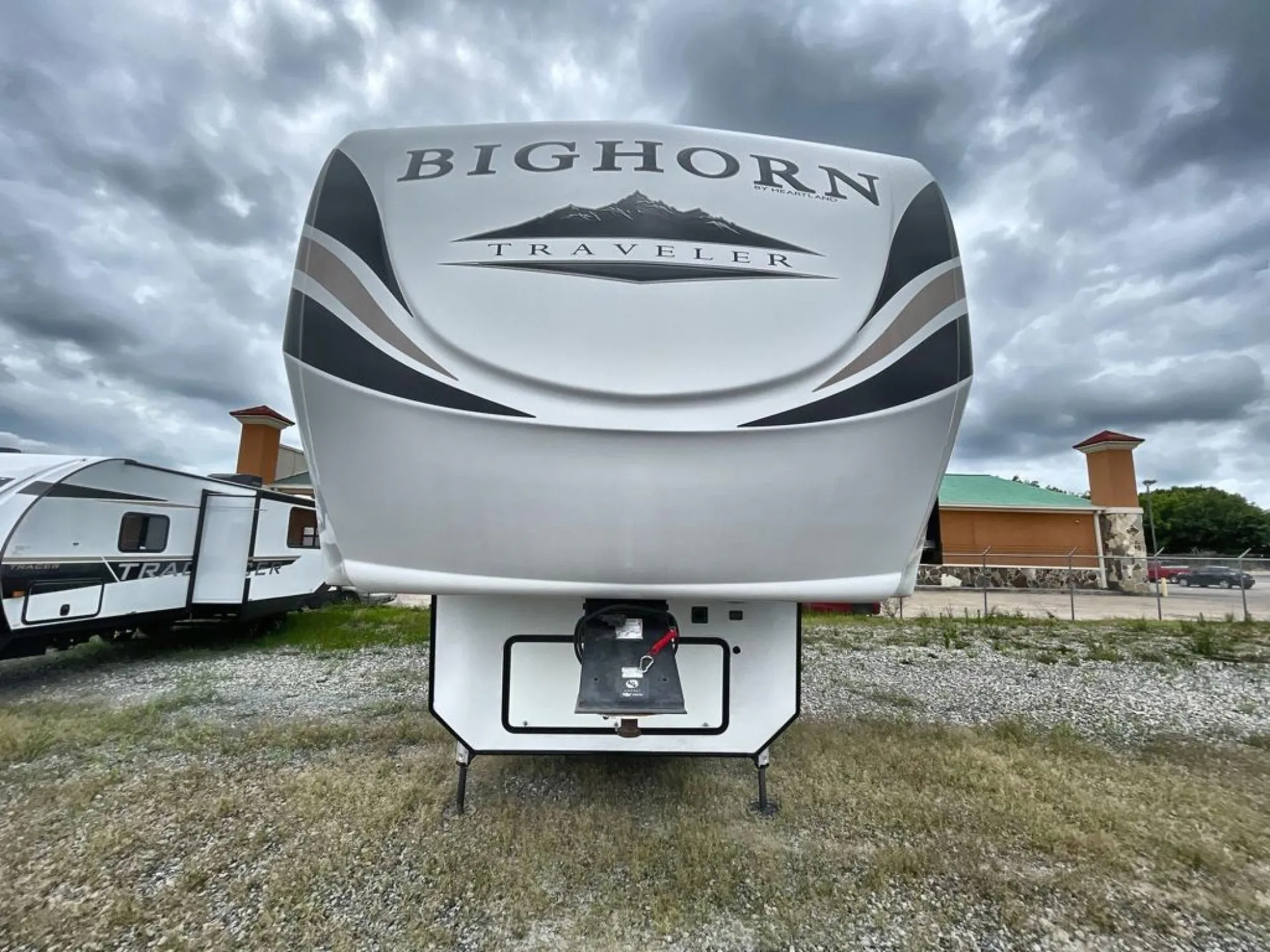 2020 Heartland Bighorn Traveler 37SS - Photo 4